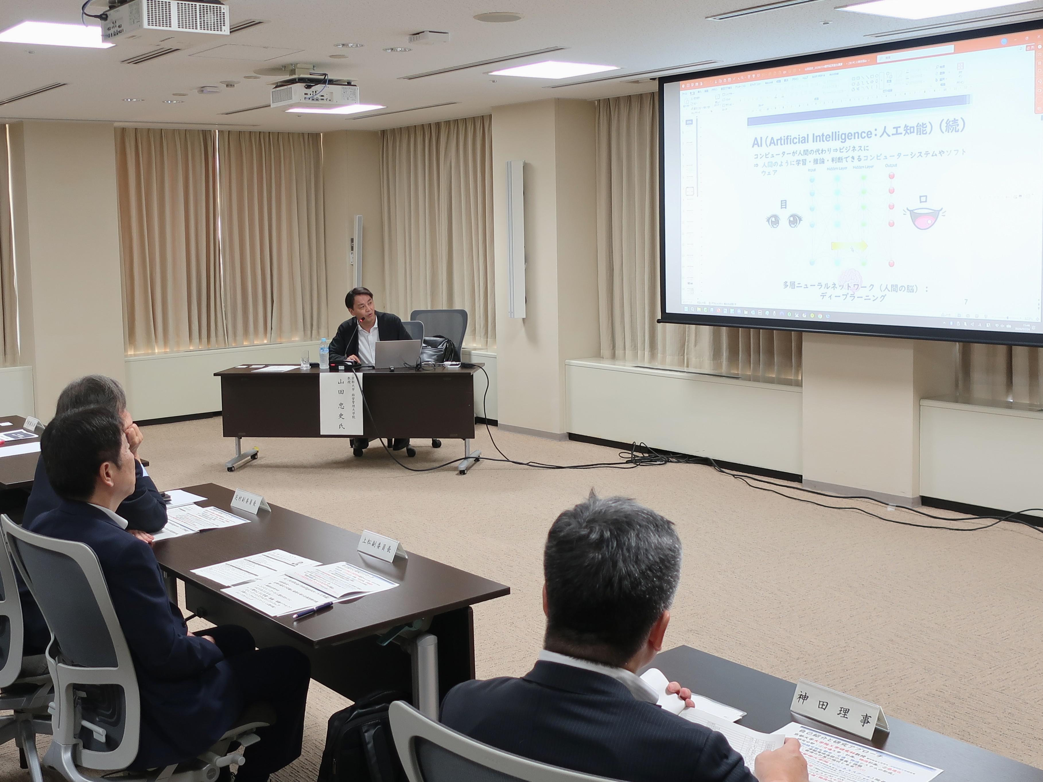 260804nf3.jpg