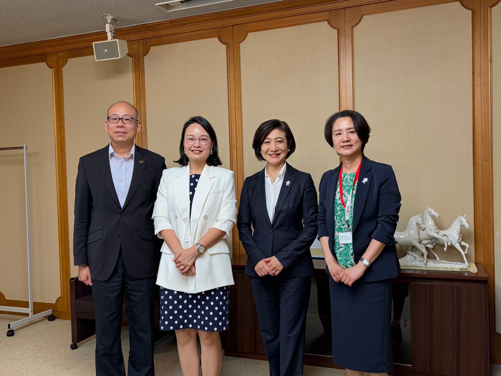 260818nf2.jpg